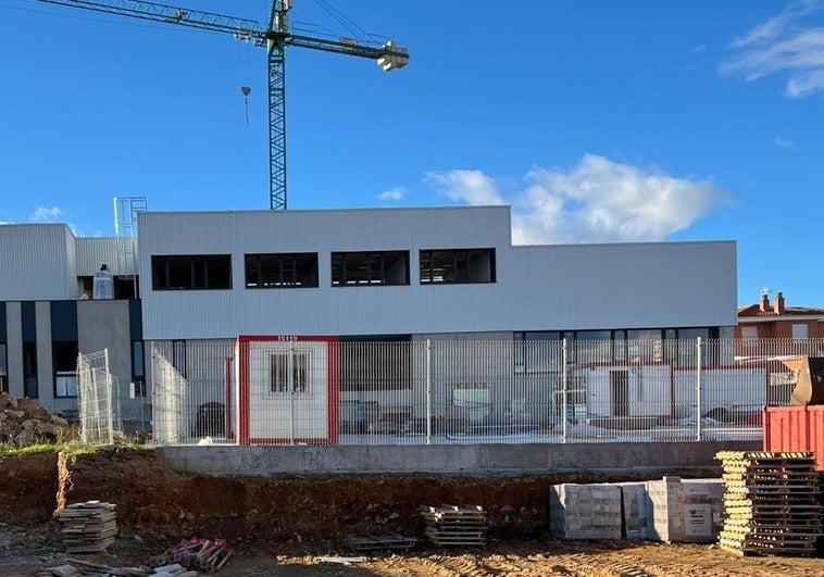 Avanzadas obras del nuevo colegio de Aldeatejada.