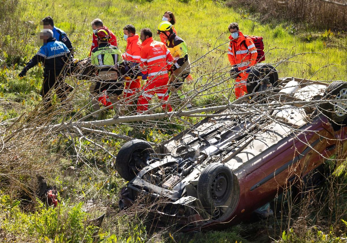 Un herido en un accidente de tráfico en el casco urbano de Ciudad Rodrigo durante 2024.