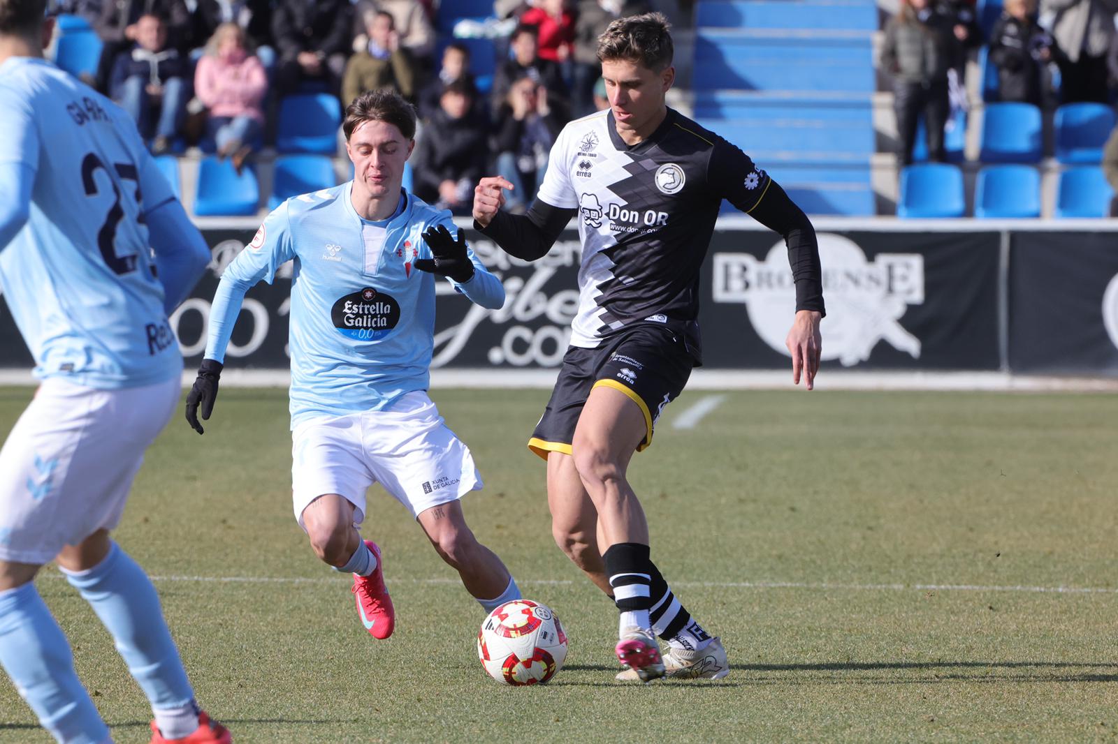 El partido entre el Unionistas y el Celta B, en imágenes