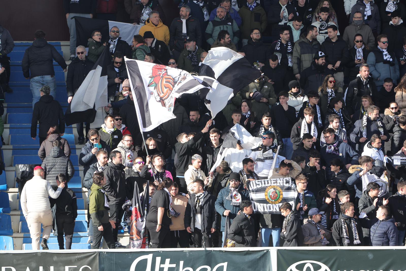 El partido entre el Unionistas y el Celta B, en imágenes