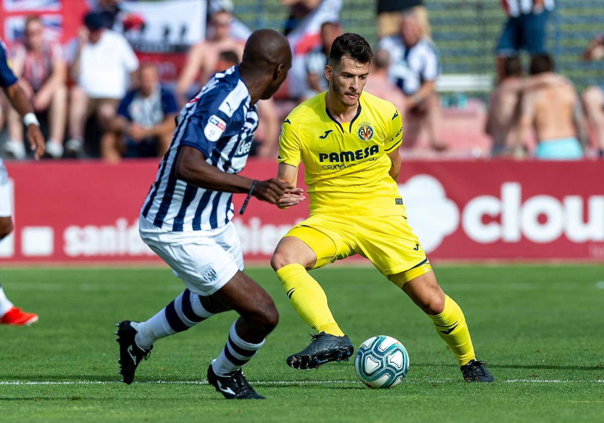 Chuca, durante su etapa como jugador del Villarreal.