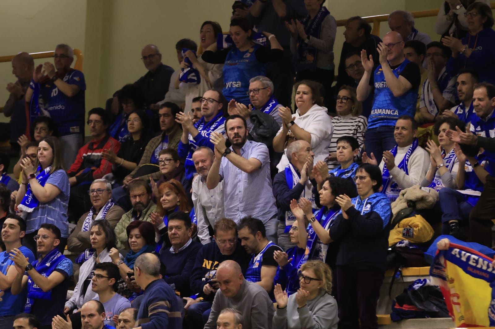 Sonora pitada para el poco deportivo Bourges Basket ante Avenida