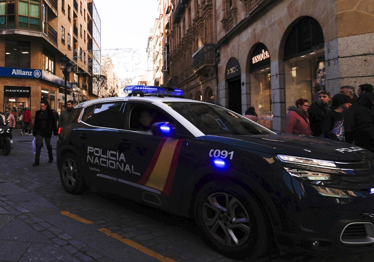 Imagen de archivo de un coche de Policía Nacional