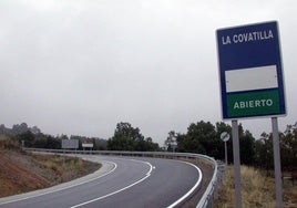 Carrertera de acceso a La Covatilla en una imagen de archivo.