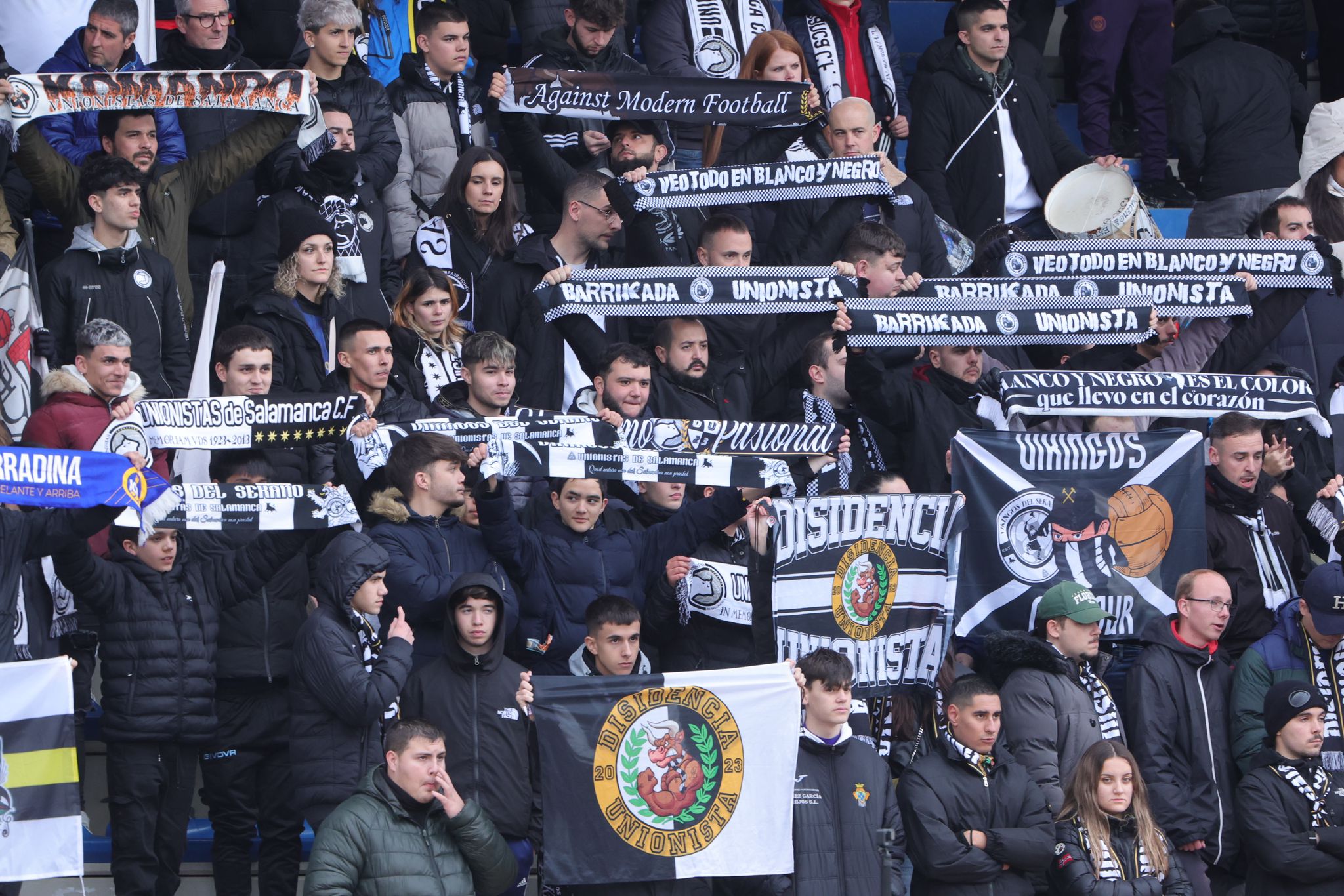 El partido entre Unionistas y la Ponferradina, en imágenes