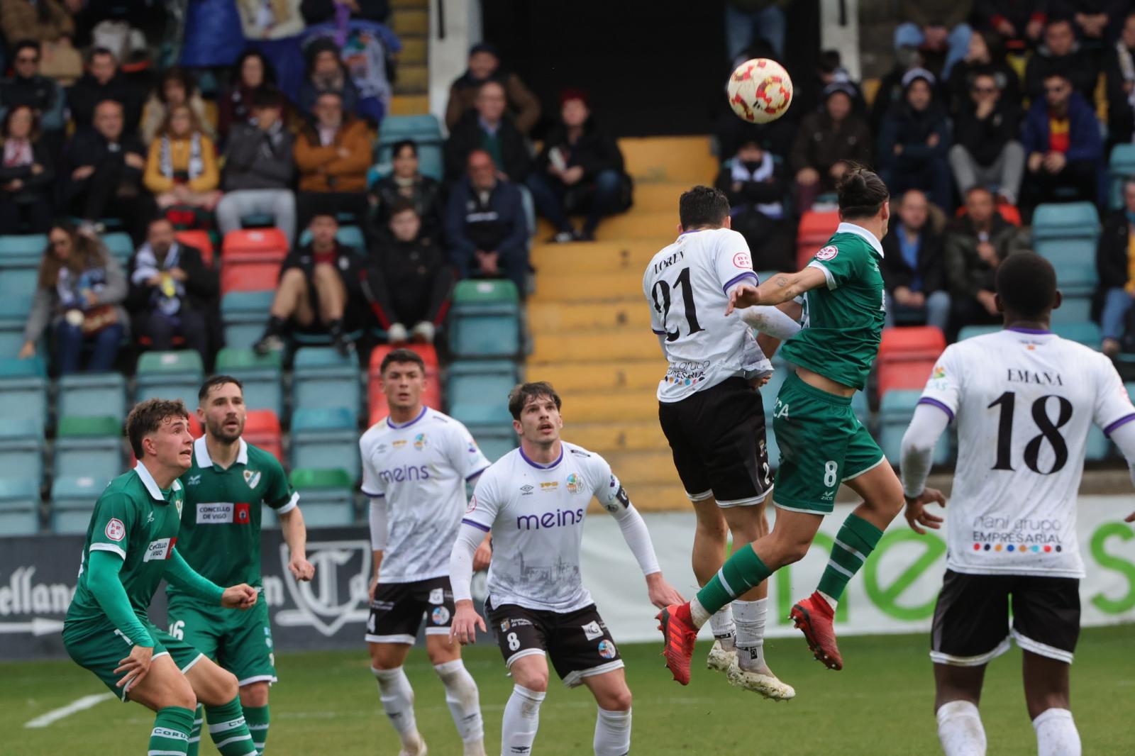 En imágenes, la victoria del Salamanca UDS ante el Coruxo (3-0)