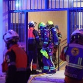 Dos personas trasladadas al hospital tras arder una vivienda en Salamanca