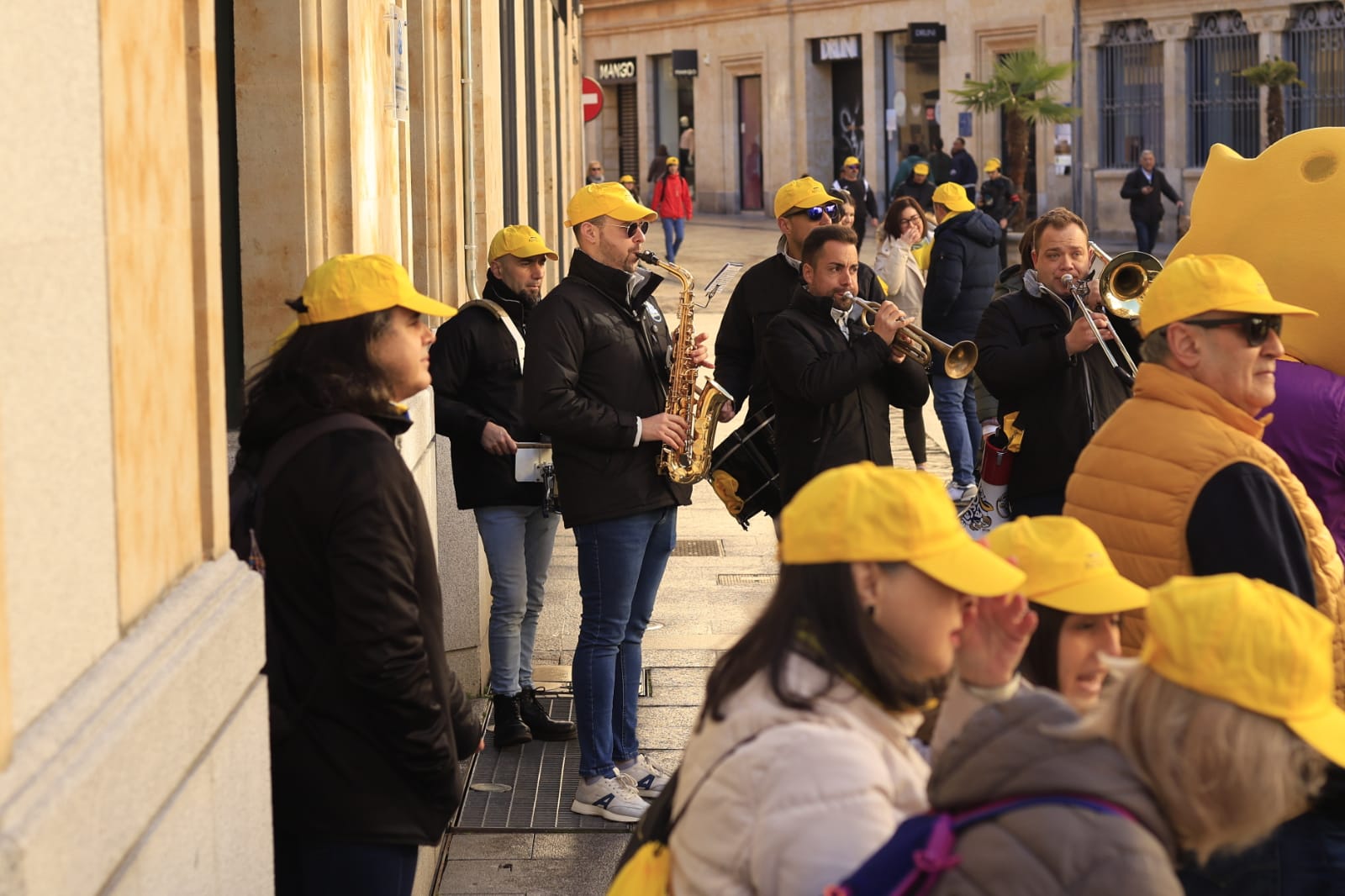 Las imágenes de la XIII Marcha Solidaria de AERSCYL
