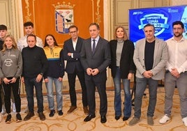 Presentación del Nacional sub-20 en el Ayuntamiento de Salamanca.