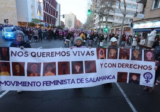 Pancarta del Movimiento Feminista de Salamanca en la manifestación del 8M