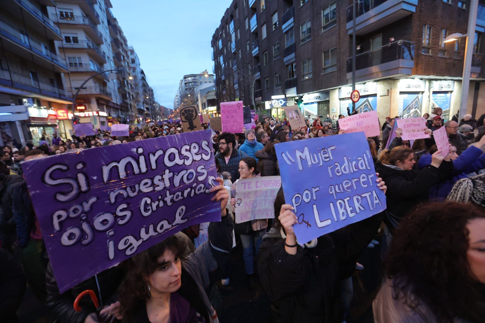 Las imágenes de la manifestación del 8M en Salamanca