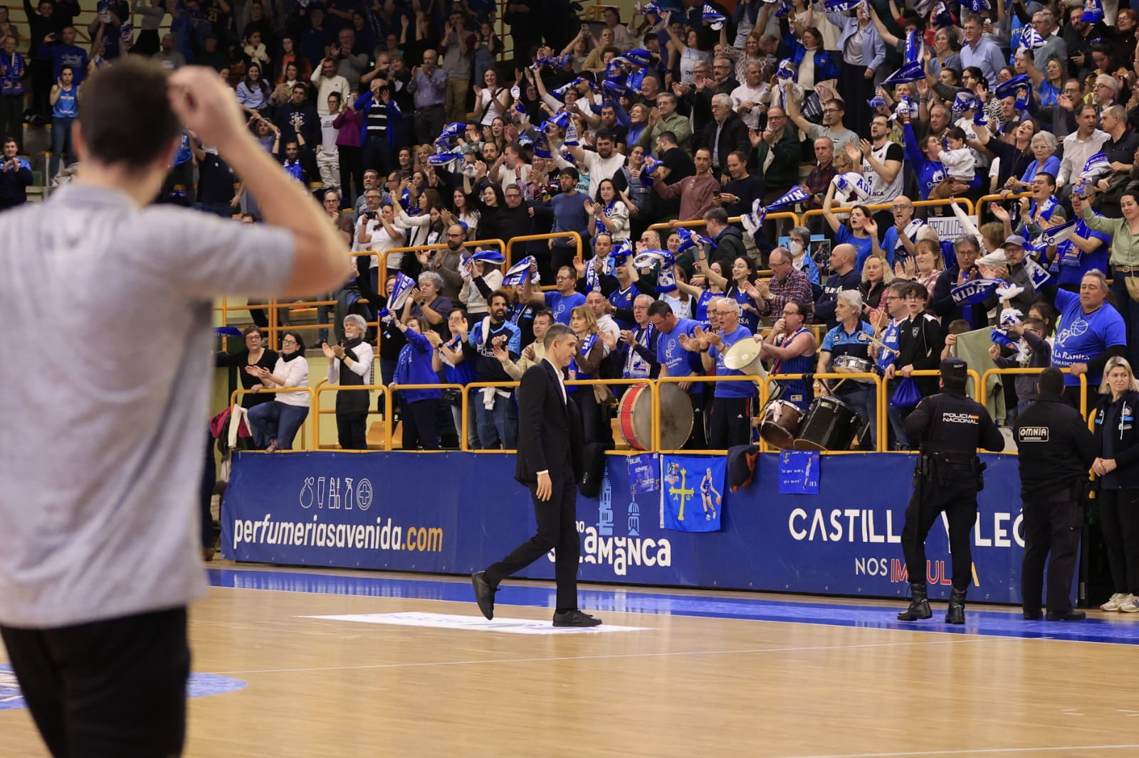 Victoria de campeón de Perfumerías Avenida frente a Valencia Basket
