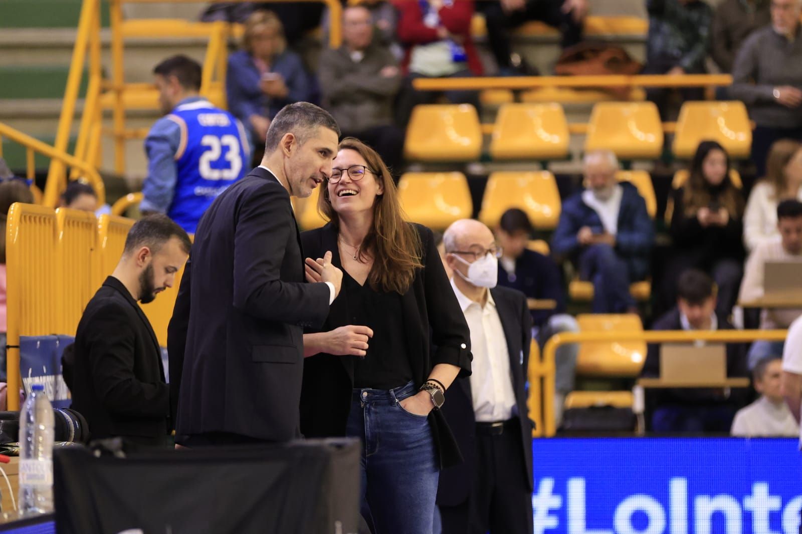 Victoria de campeón de Perfumerías Avenida frente a Valencia Basket