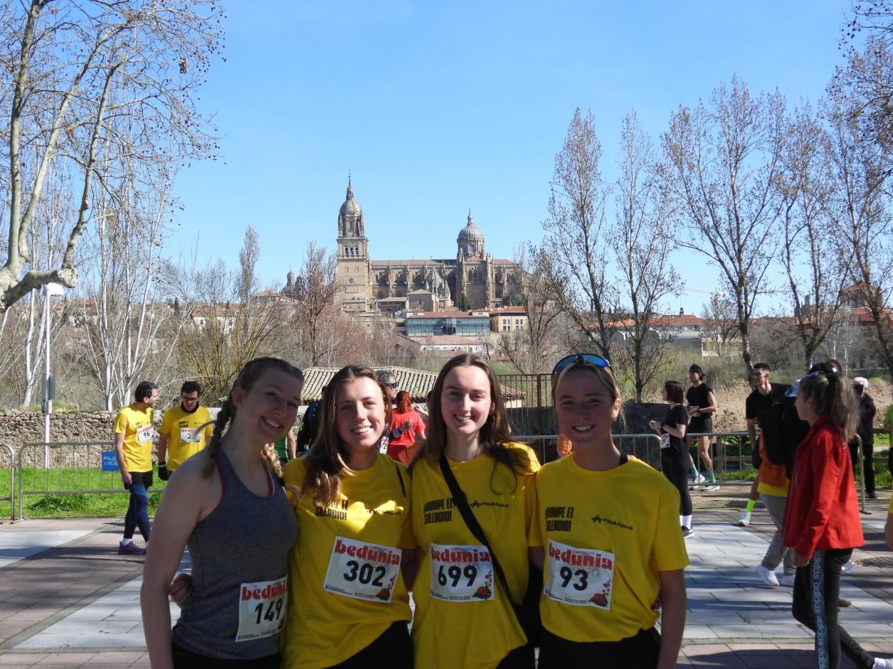 La II Carrera y Marcha contra el Suicidio, en imágenes