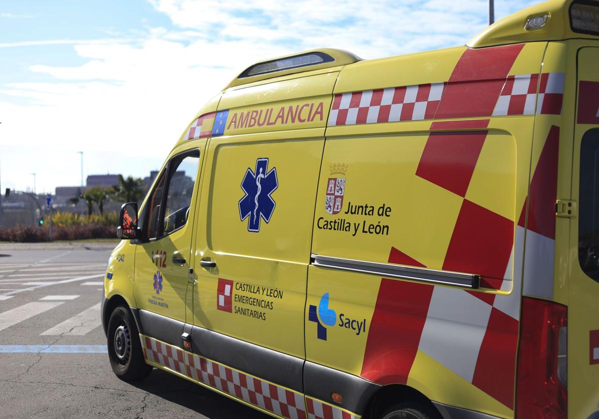 Dos personas heridas tras la salida de vía de un taxi en Peñasolana