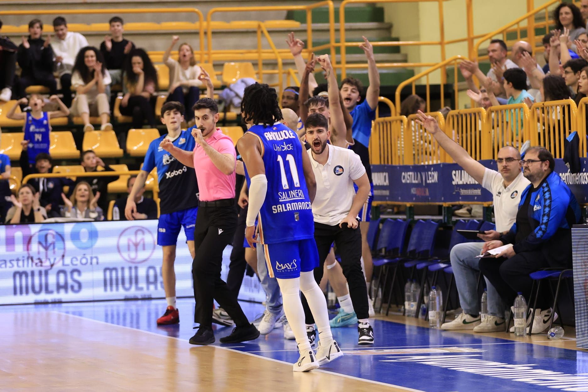 En imágenes la derrota de Avenida Xoborg ante el Peixe Galego