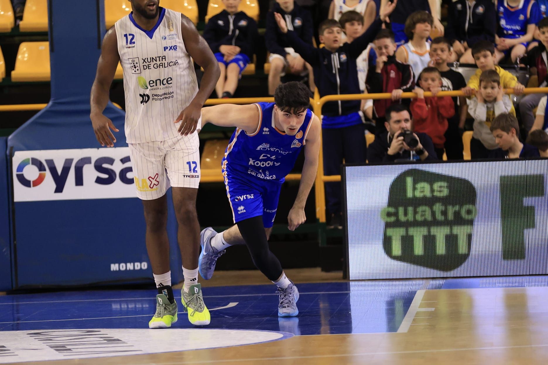 En imágenes la derrota de Avenida Xoborg ante el Peixe Galego