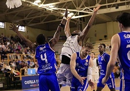 En imágenes la derrota de Avenida Xoborg ante el Peixe Galego