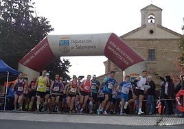 Salida de la primera Carrera Popular Cristo de Hornillos de Arabayona de Mógica