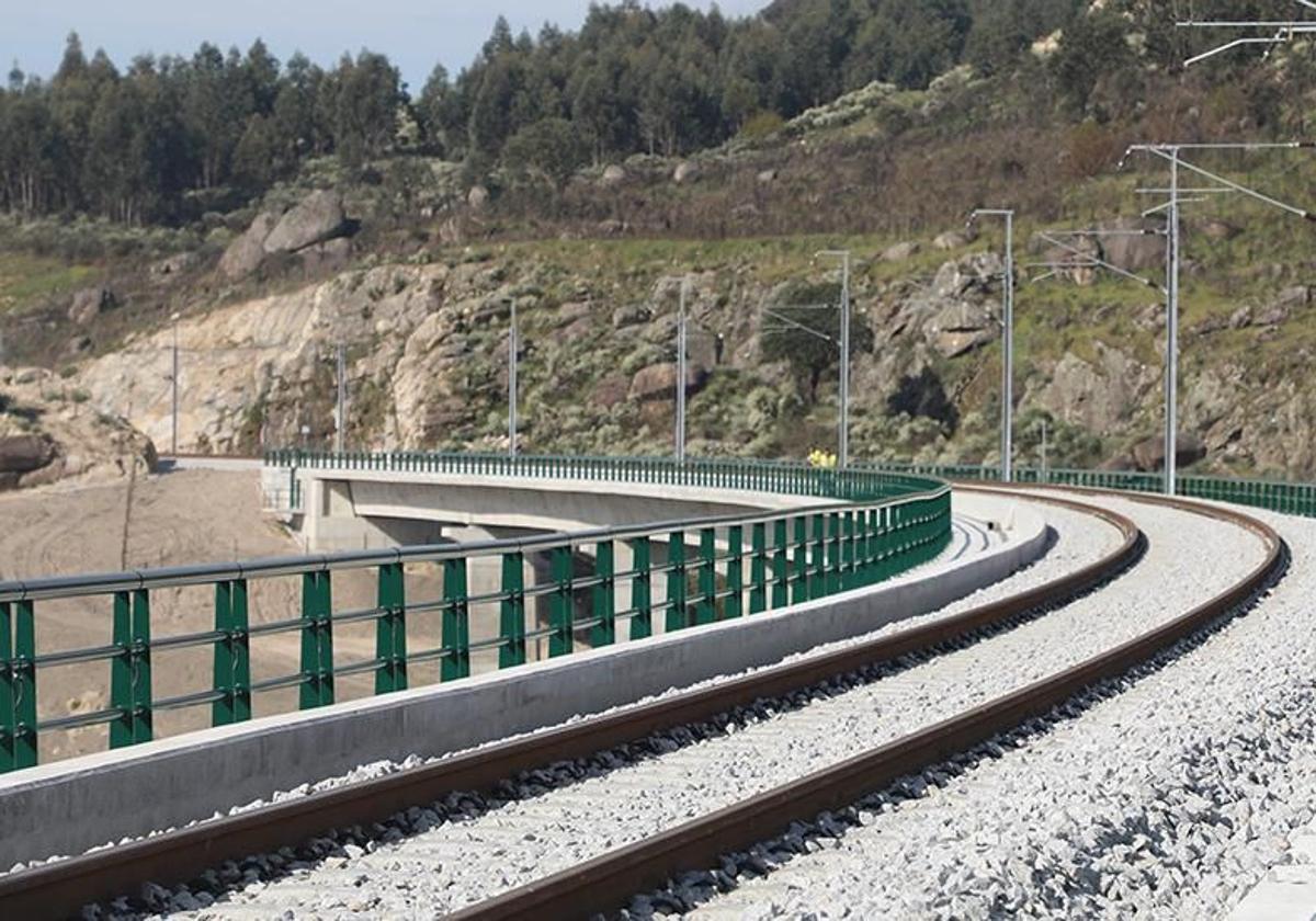 Los trenes de 750 metros que espera Salamanca y ya son posibles en Portugal