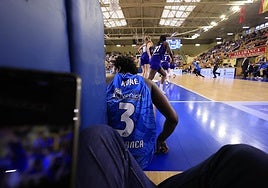 Sika Koné, jugadora de Perfumerías Avenida