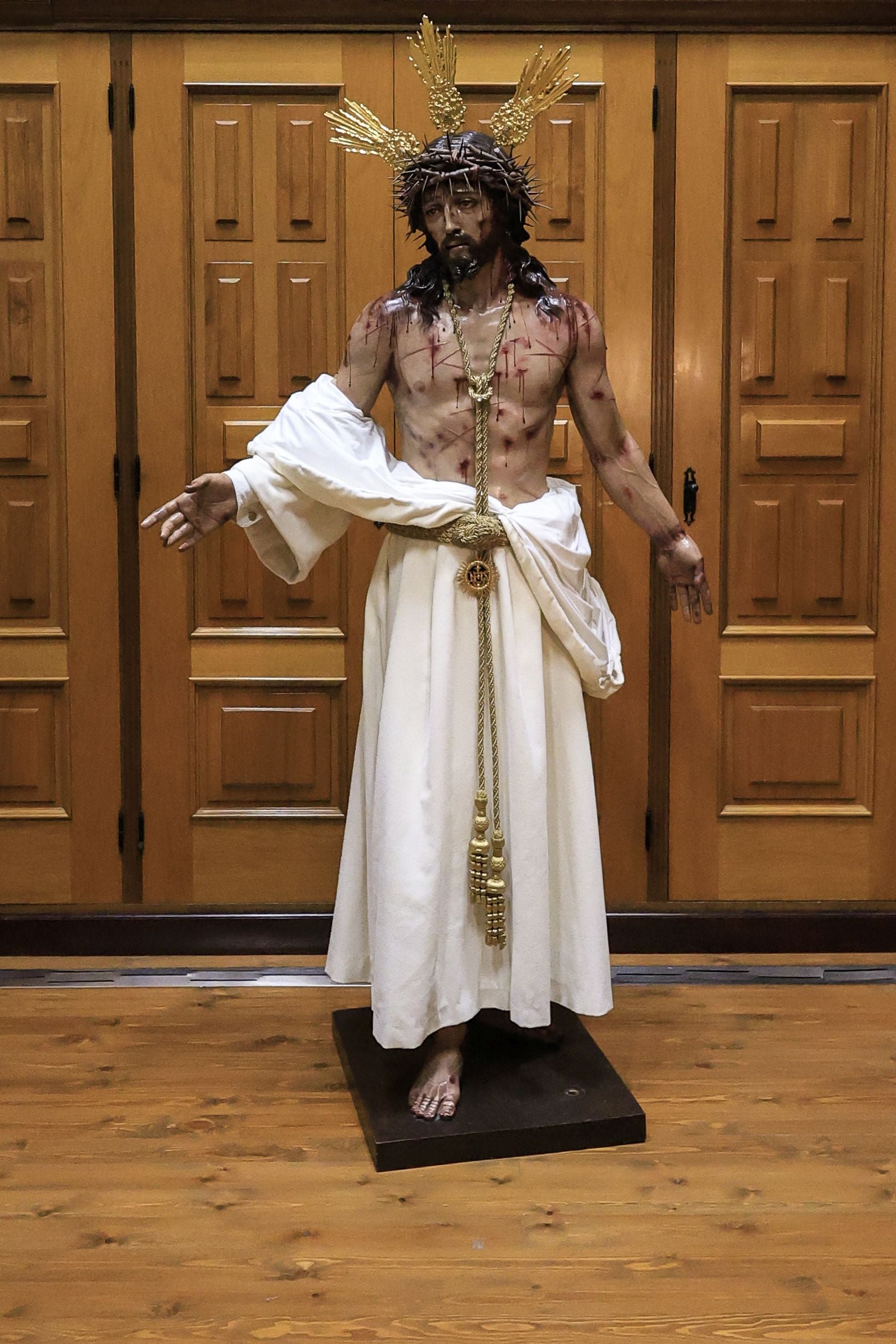 Las imágenes del montaje de los pasos de Semana Santa en Salamanca