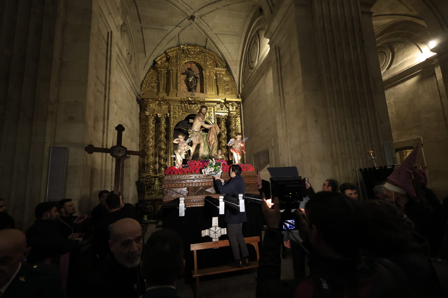 Jesús Flagelado recorre una Salamanca aterida por el frío