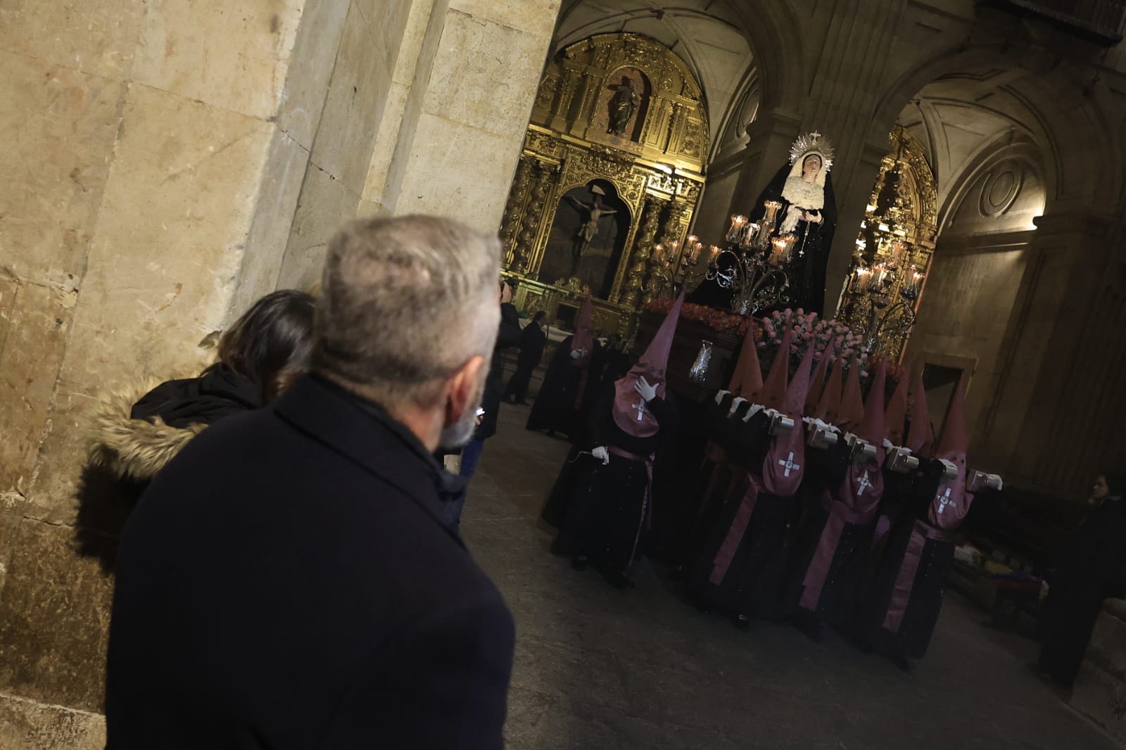Jesús Flagelado recorre una Salamanca aterida por el frío