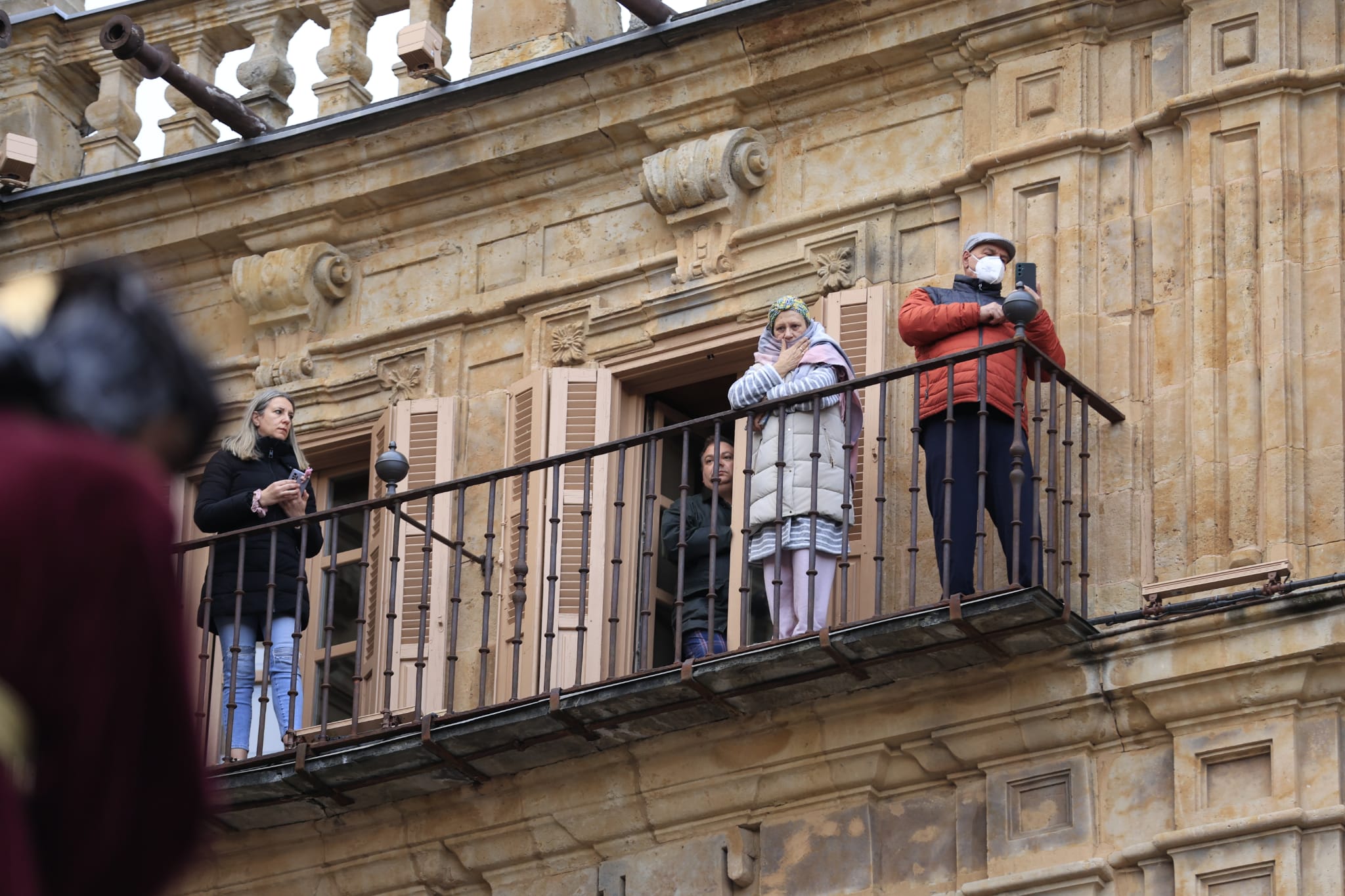 La Hermandad Dominicana recorre Salamanca bajo una madrugada serena