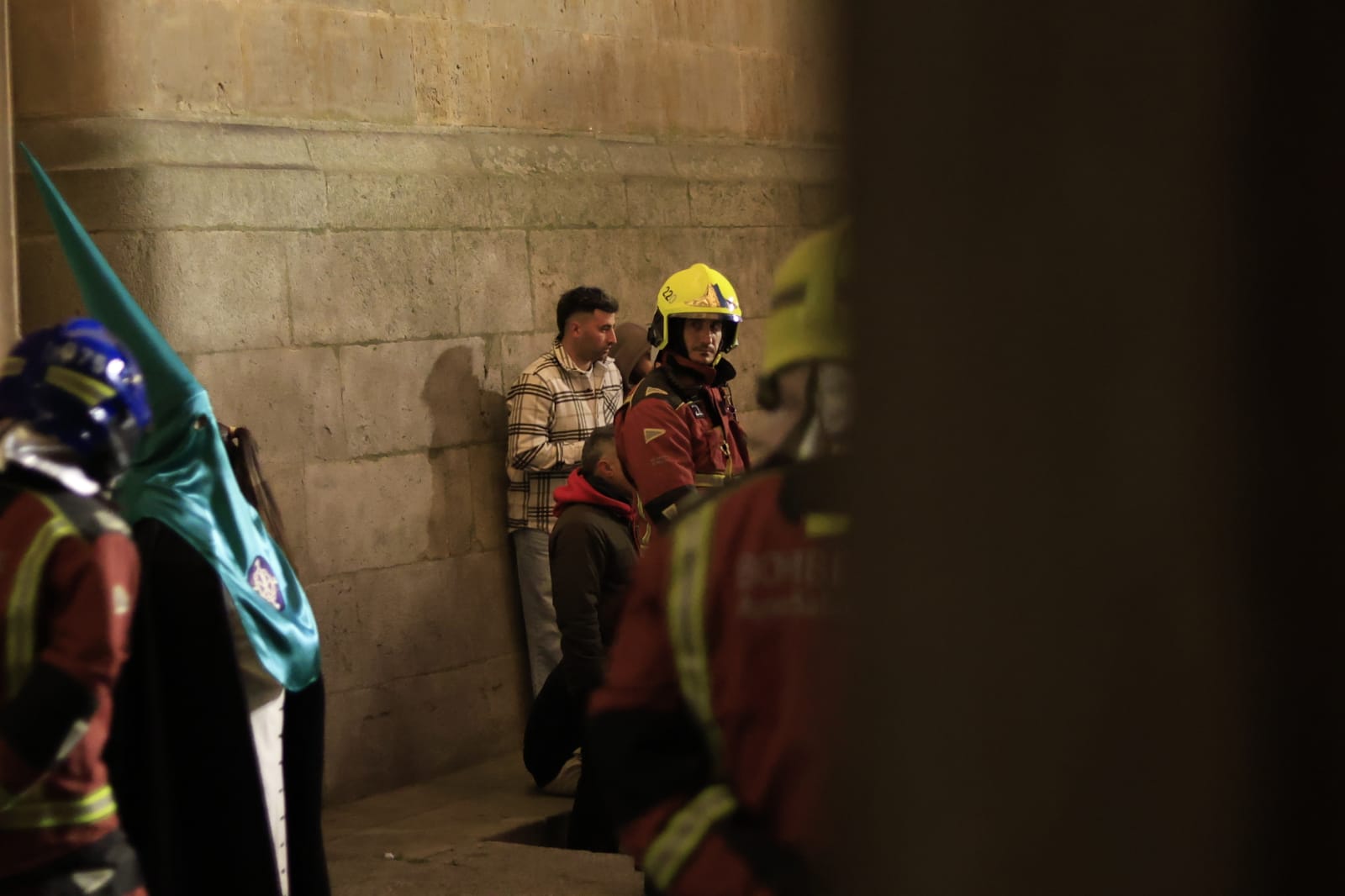 La Hermandad Dominicana recorre Salamanca bajo una madrugada serena