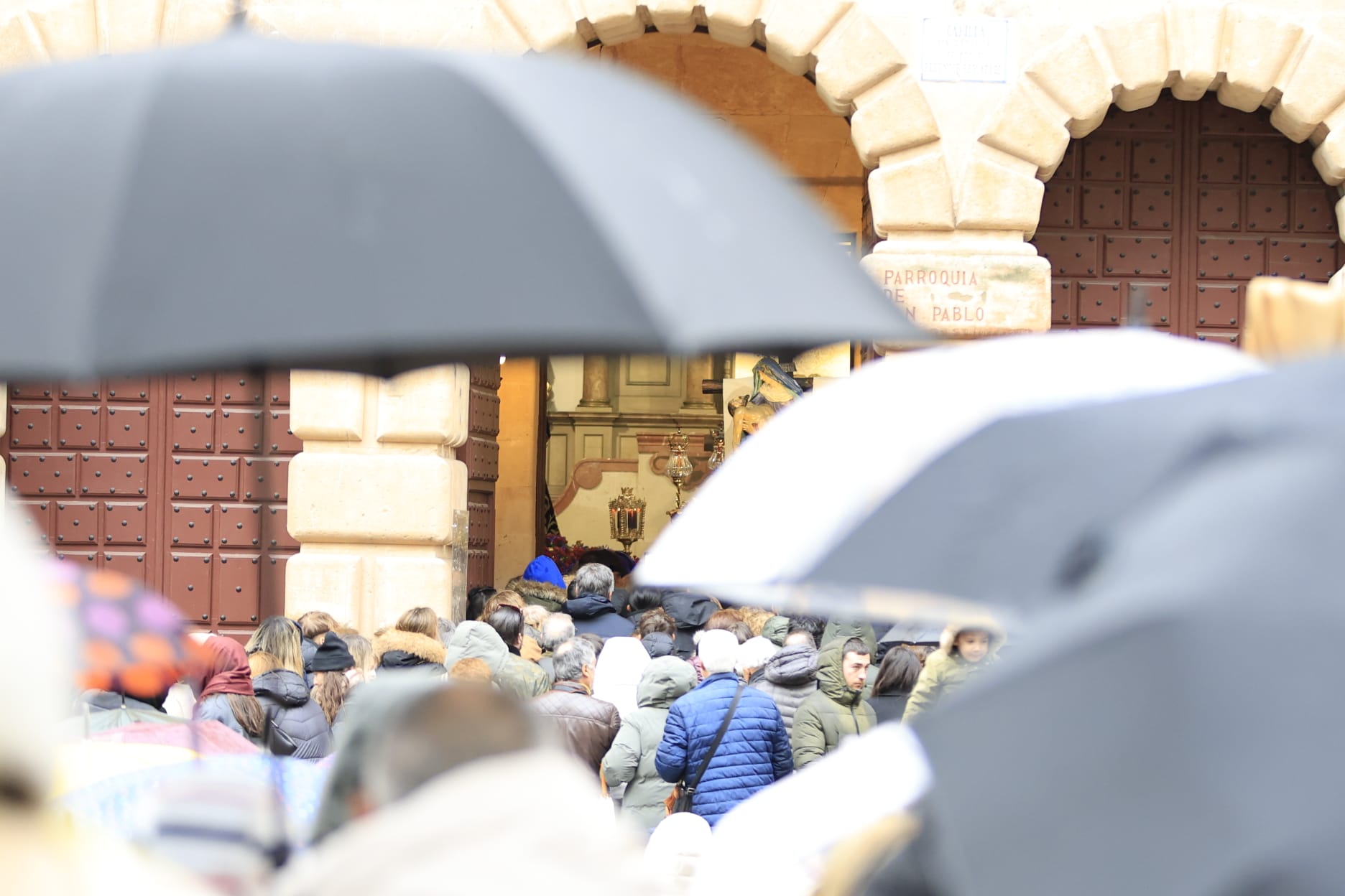 El cielo se impone al Viernes Santo: suspendidas todas las procesiones de la tarde en Salamanca