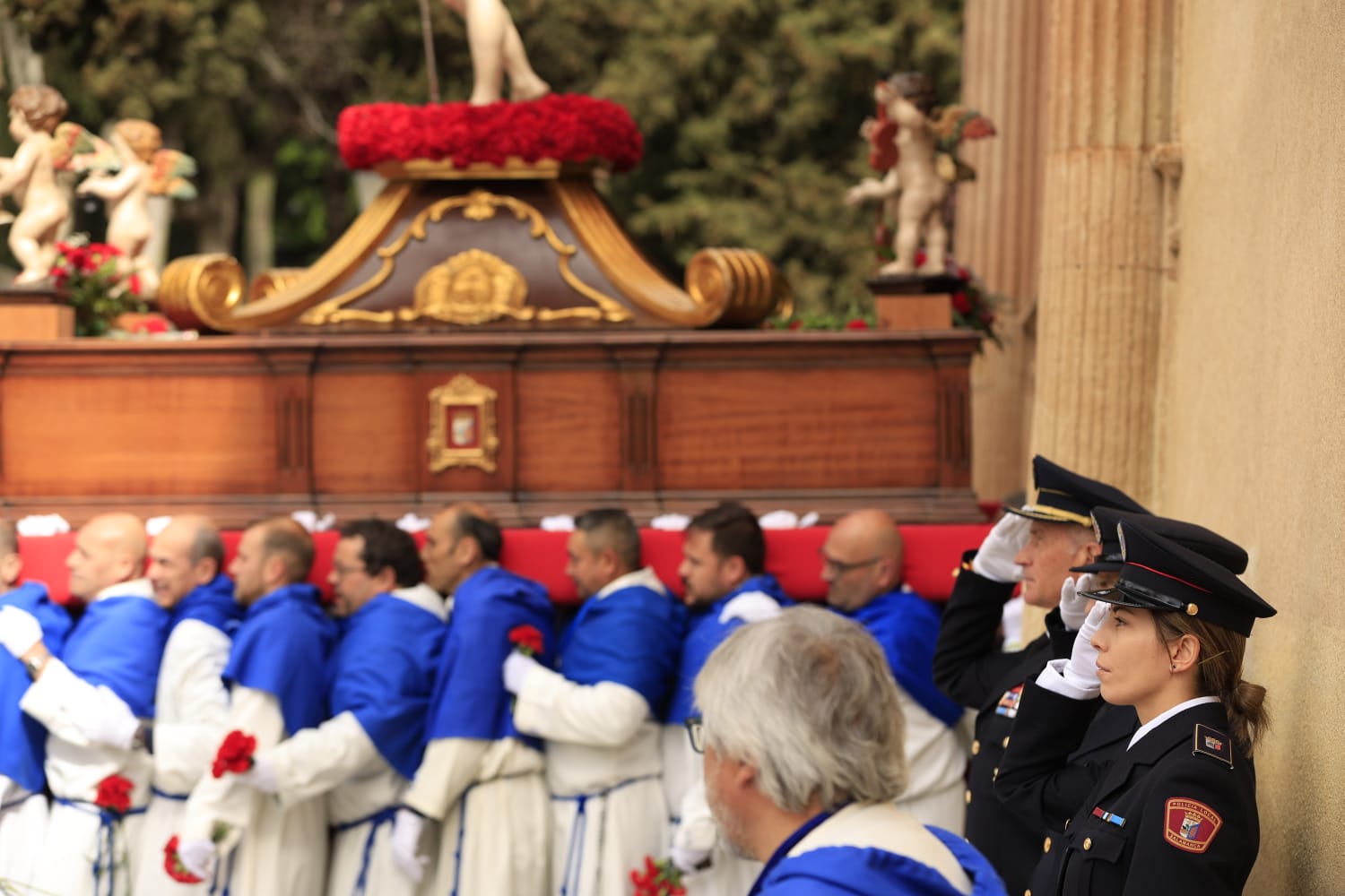 El Encuentro de Resurrección pone un solemne broche final a la Semana Santa salmantina