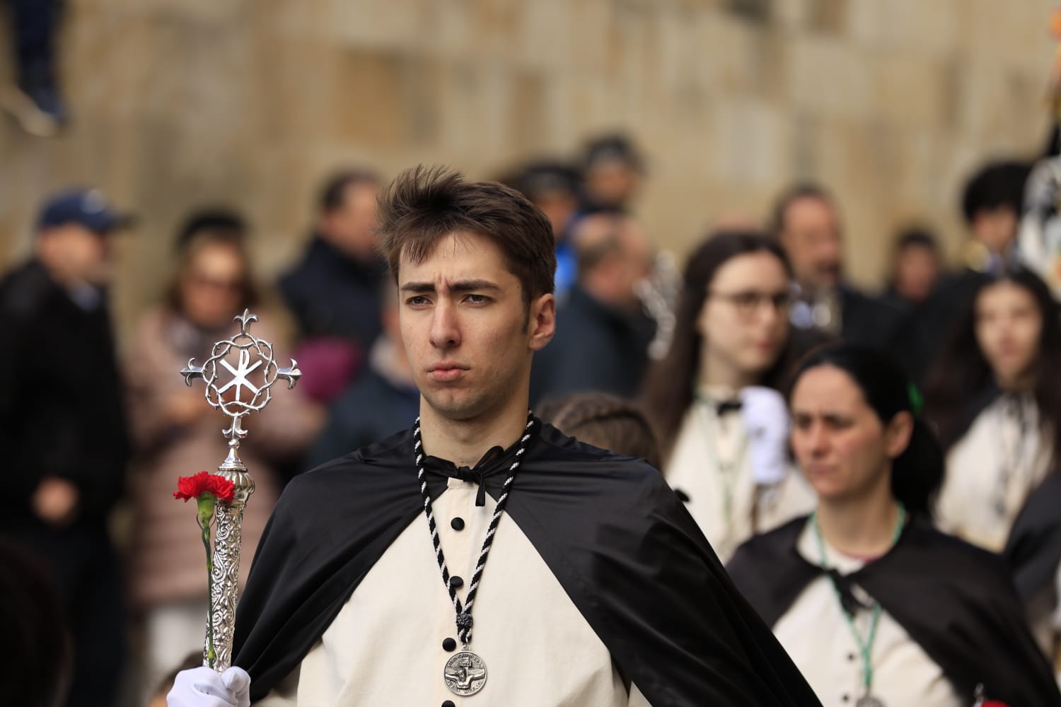 El Encuentro de Resurrección pone un solemne broche final a la Semana Santa salmantina