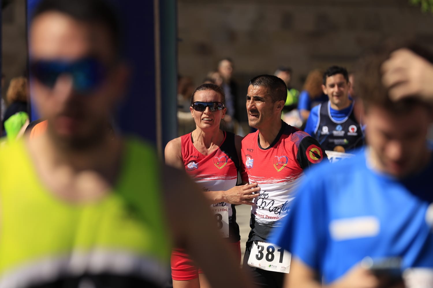 La Carrera y marcha por el Día de Castilla y León de Salamanca, en imágenes