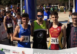 La Carrera y marcha por el Día de Castilla y León de Salamanca, en imágenes