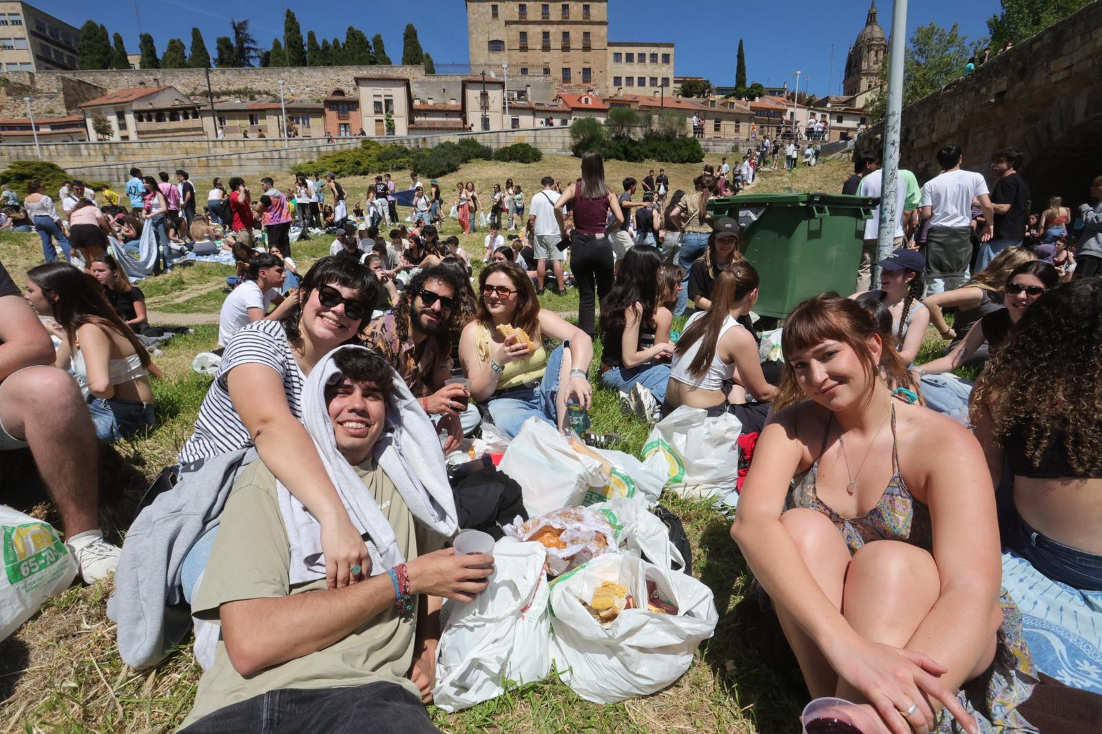 Las imágenes de un Lunes de Aguas para el recuerdo con un apagón nacional