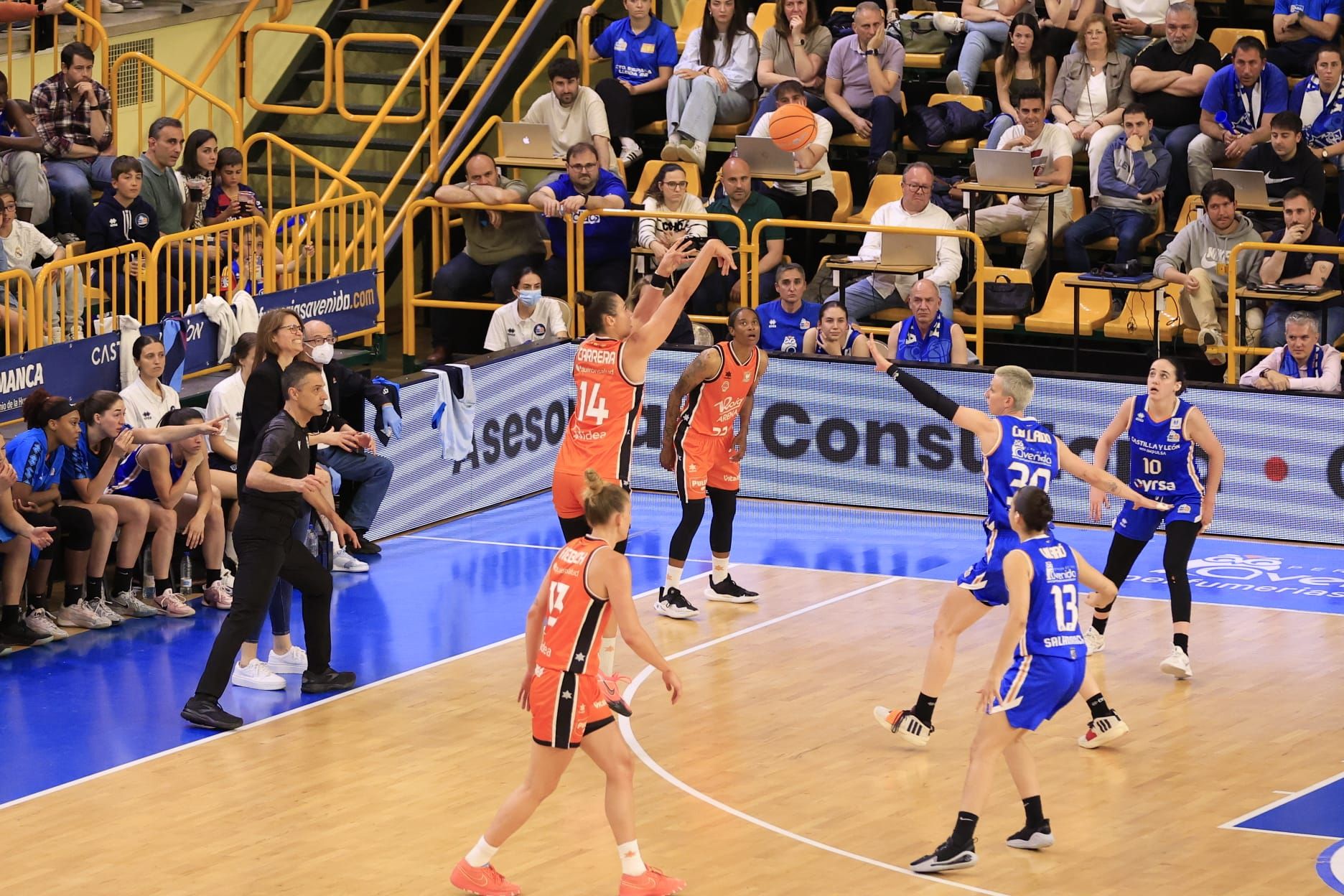 Lleno absoluto en Würzburg para el primer Avenida-Valencia de semifinales