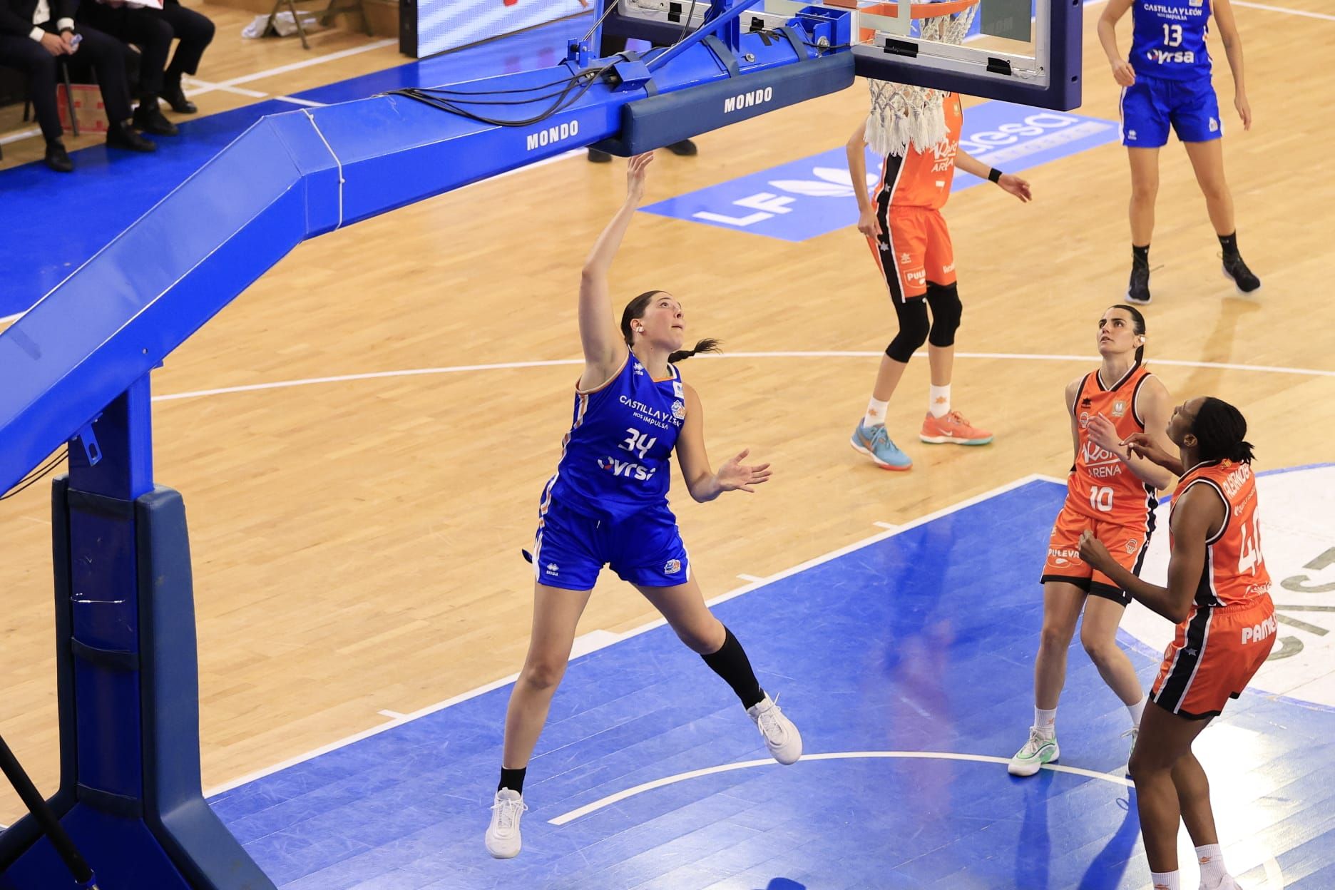 Lleno absoluto en Würzburg para el primer Avenida-Valencia de semifinales
