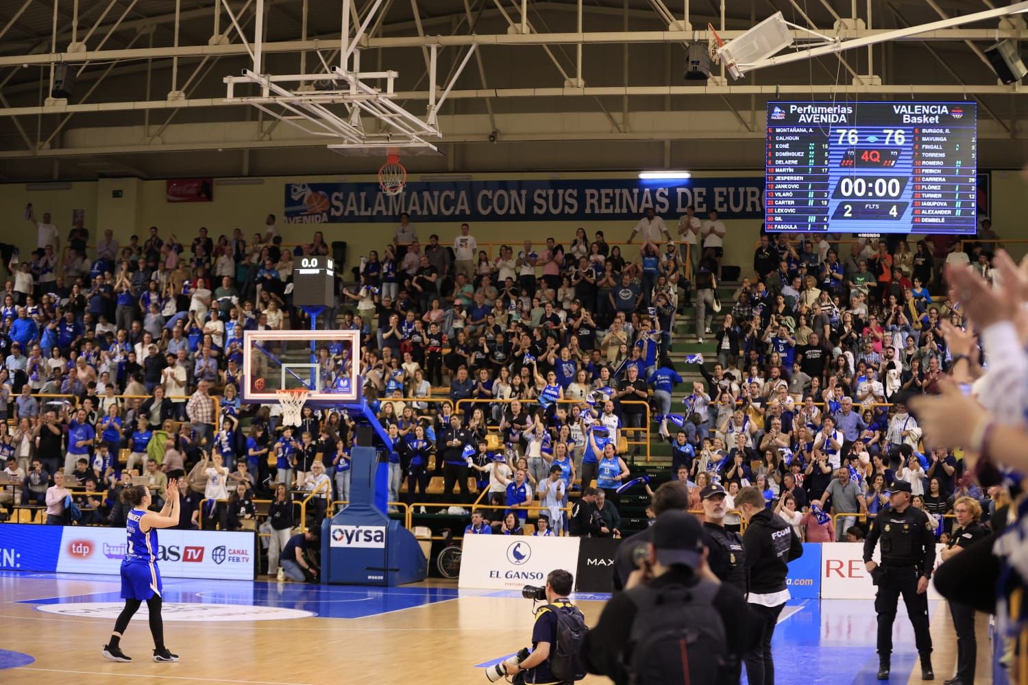 Lleno absoluto en Würzburg para el primer Avenida-Valencia de semifinales