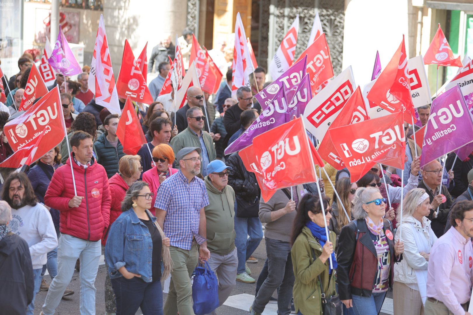 2.500 personas claman en Salamanca por los derechos de los trabajadores