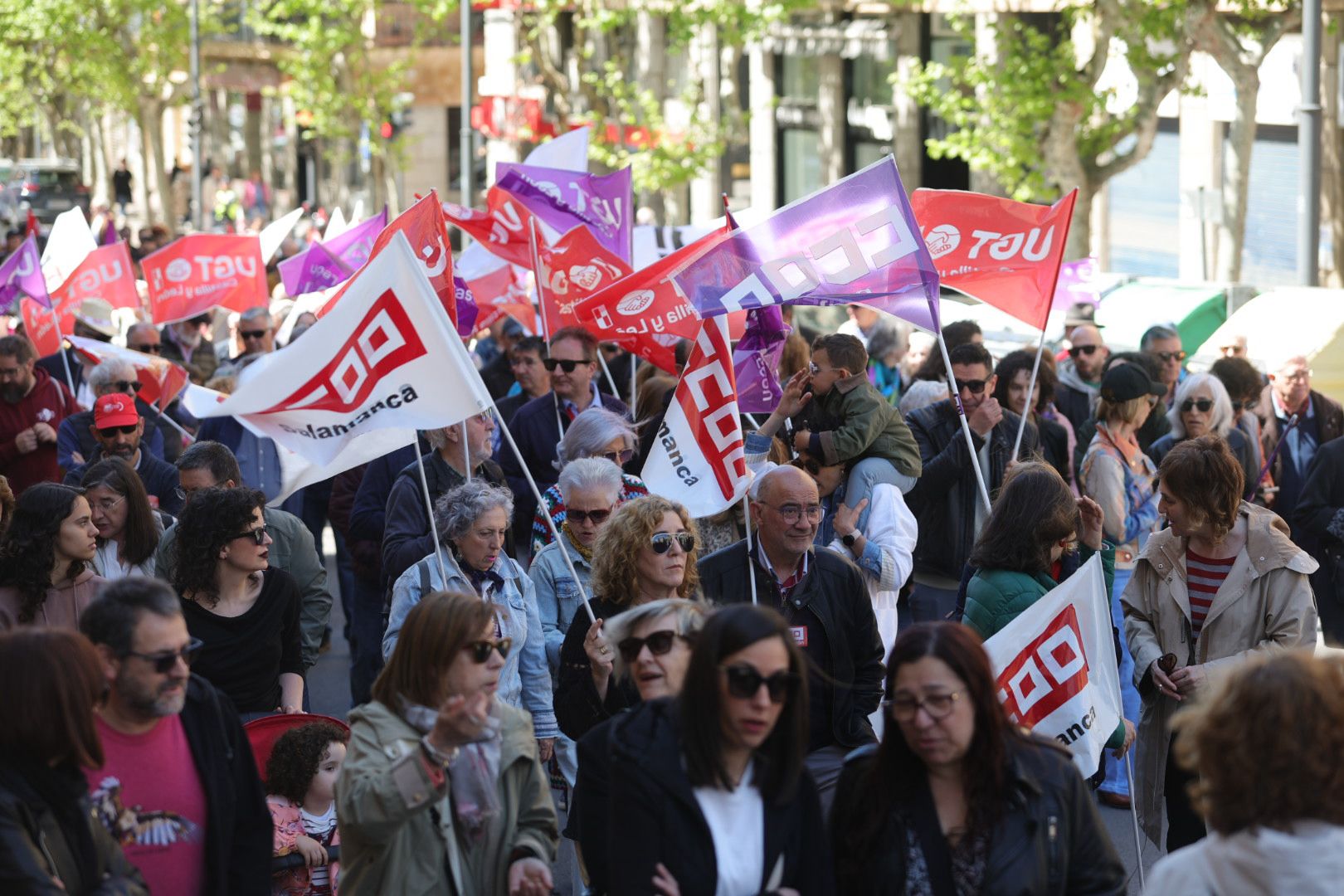 2.500 personas claman en Salamanca por los derechos de los trabajadores