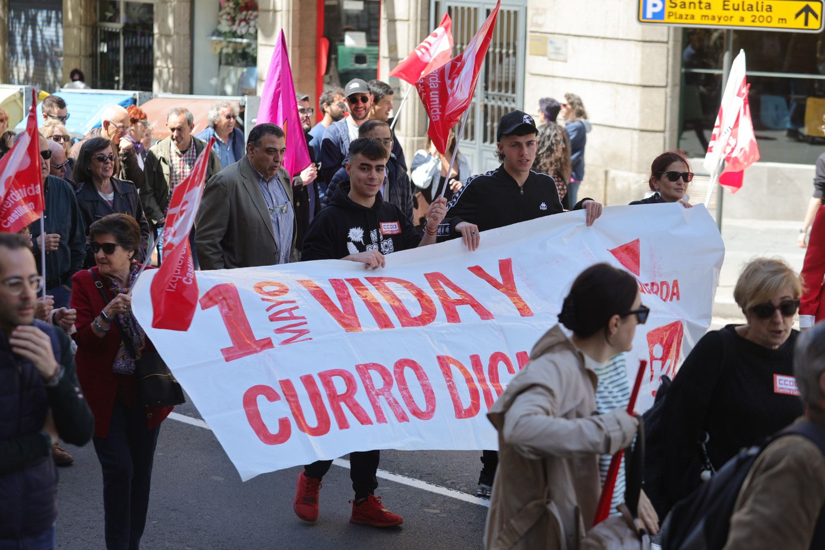 2.500 personas claman en Salamanca por los derechos de los trabajadores