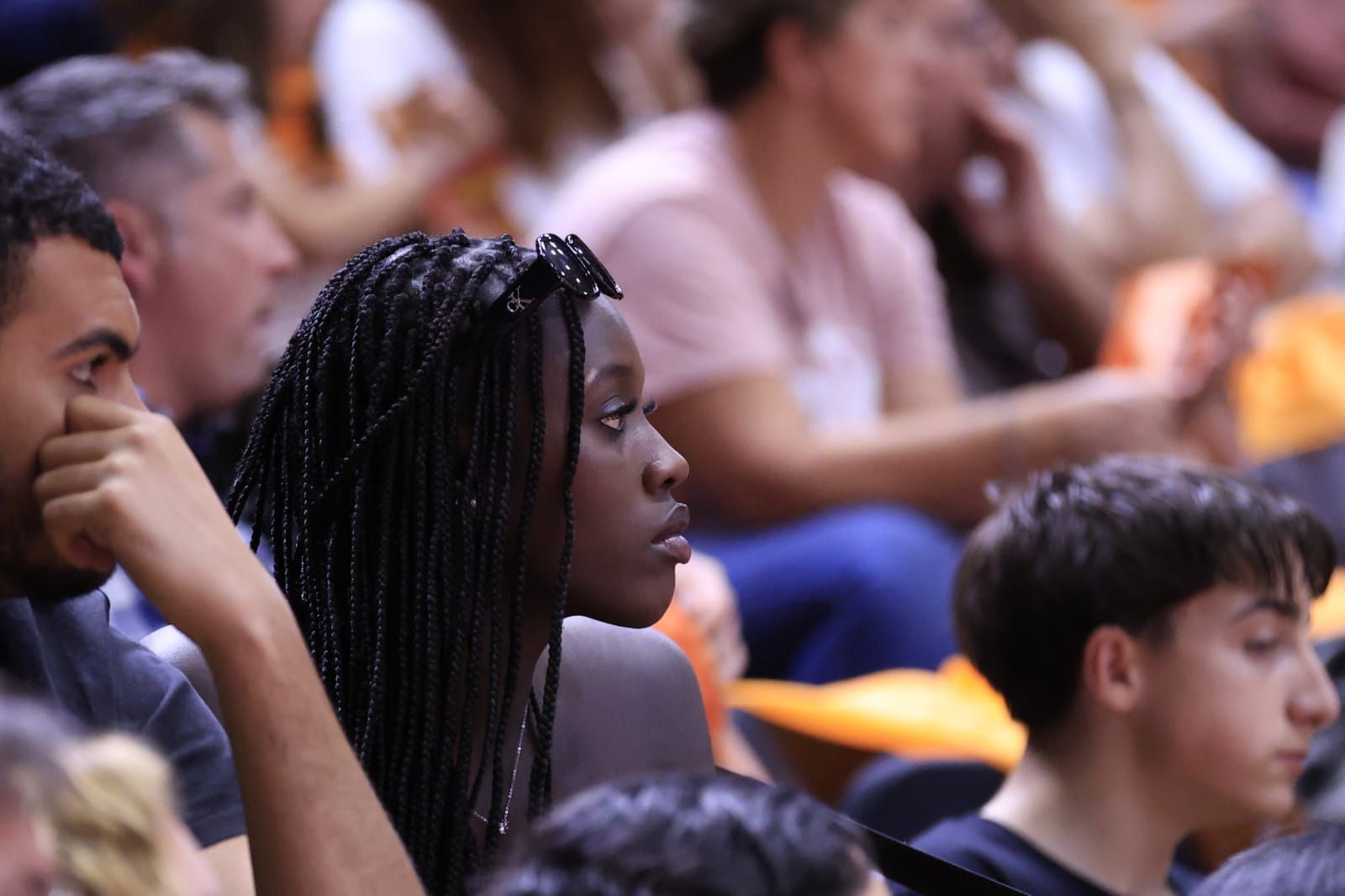 En imágenes la derrota de Perfumerías Avenida frente a Valencia Basket