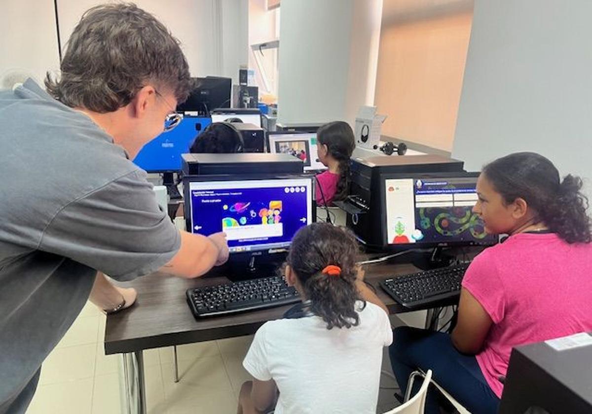 El pueblo de Salamanca que organiza su propio campamento digital para niños