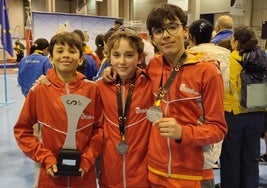 Javier Cabañas, Jorge Cruz y Marcos López, subcampeones de España de triatlón moderno