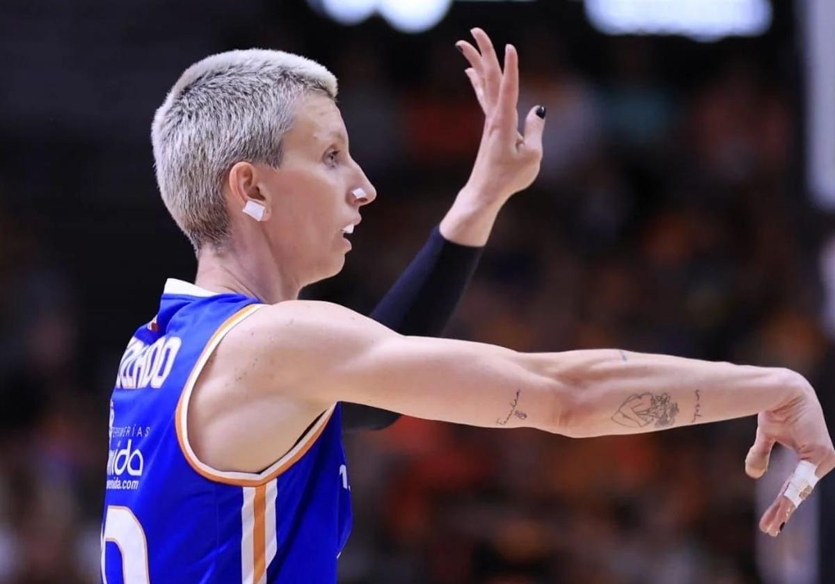 Laura Gil, en su último partido con Avenida ante el Valencia Basket en semifinales de Liga.
