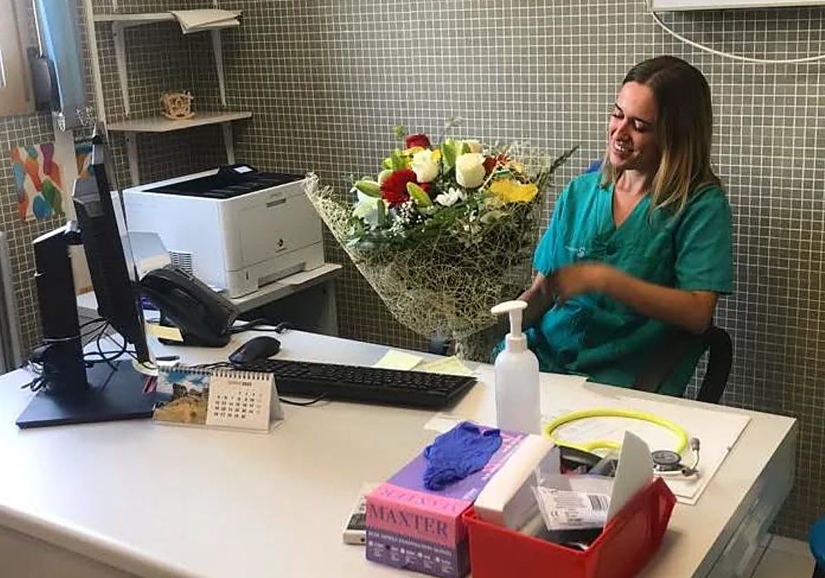 Fátima Ángeles Galiano en un centro de salud de Albacete.