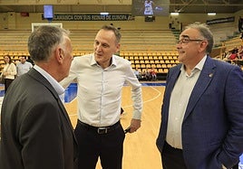 De derecha a izquierda: José Ignacio Hernández, Roberto Íñiguez y Miguel Ángel Ortega.