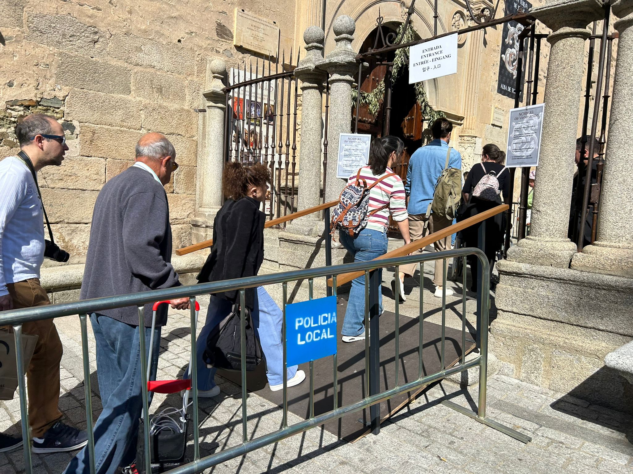 Así se ha vivido el último día de veneración a Santa Teresa, en imágenes