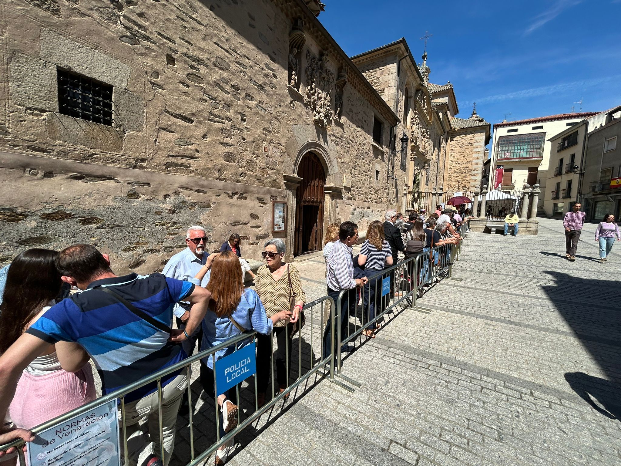 Así se ha vivido el último día de veneración a Santa Teresa, en imágenes